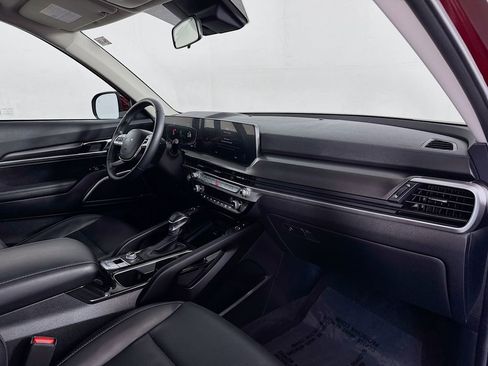 Used 2024 Kia Telluride S w/ S Sunroof Package image 36