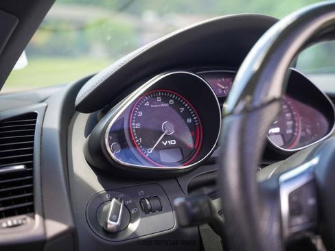 Used 2011 Audi R8 V10 image 31