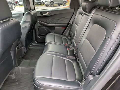 Certified 2025 Ford Escape Platinum image 16