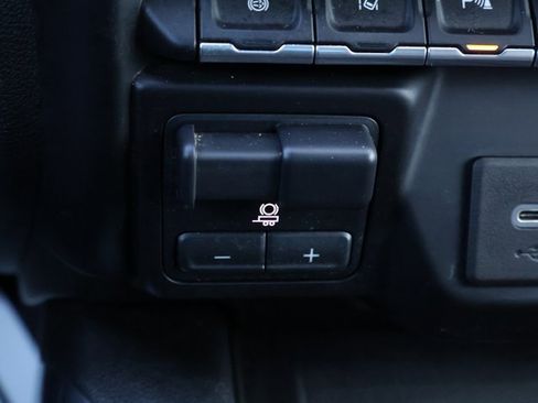 Used 2020 GMC Sierra 2500 AT4 w/ Technology Package image 32