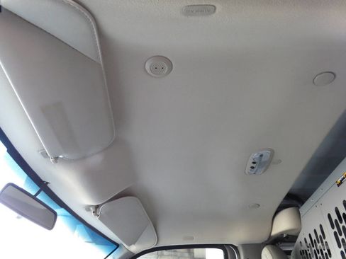 Used 2016 Chevrolet Express 3500 image 75