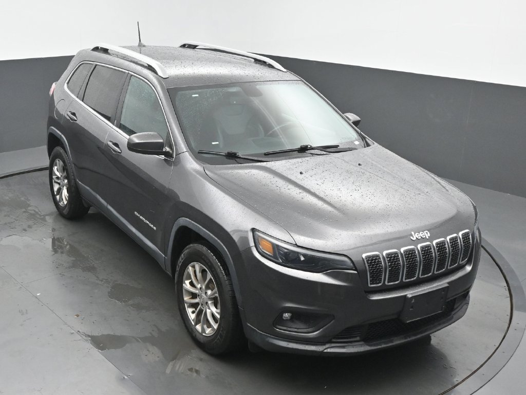 Used 2019 Jeep Cherokee Latitude Plus w/ Comfort/Convenience Group AWD/4WD image 48