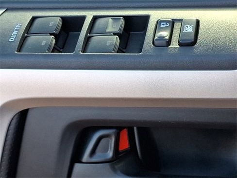 Used 2011 Toyota 4Runner Limited image 22