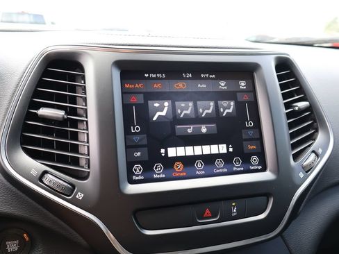 Used 2022 Jeep Cherokee Latitude Lux AWD/4WD image 32