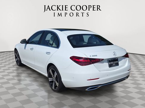 Used 2025 Mercedes-Benz C 300 Sedan image 7