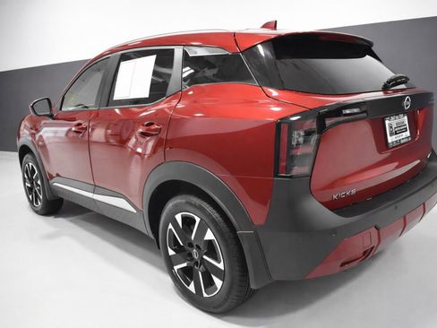 Certified 2025 Nissan Kicks SV w/ SV Premium Package image 5