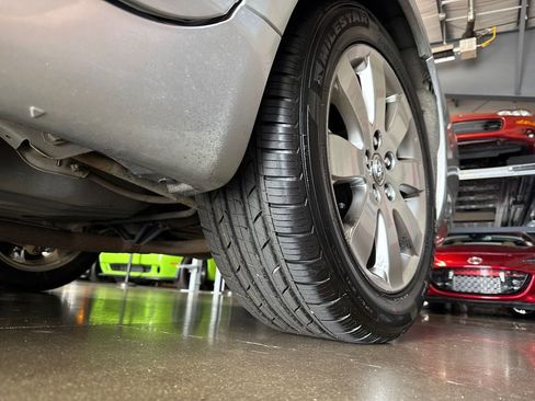 Used 2006 Toyota Avalon XLS image 42