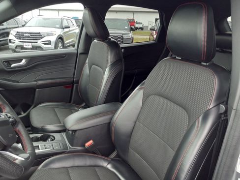 Used 2023 Ford Escape ST-Line w/ Cold Weather Package FWD image 14