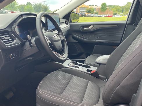 Certified 2025 Ford Escape Active w/ Active Premium Tech Pack AWD/4WD image 15