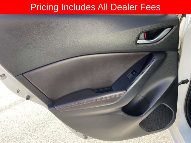 Used 2017 MAZDA MAZDA3 Touring w/ Popular Equipment Package FWD image 16