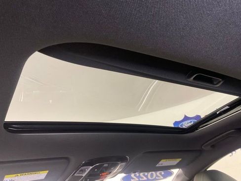 Used 2022 Hyundai Santa Cruz Limited image 17