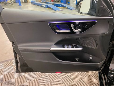 Used 2025 Mercedes-Benz C 300 Sedan image 23