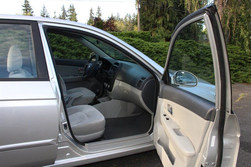 Used 2008 Kia Spectra EX FWD image 13
