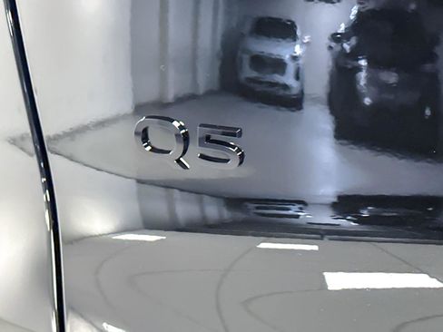 New 2025 Audi Q5 Premium image 26