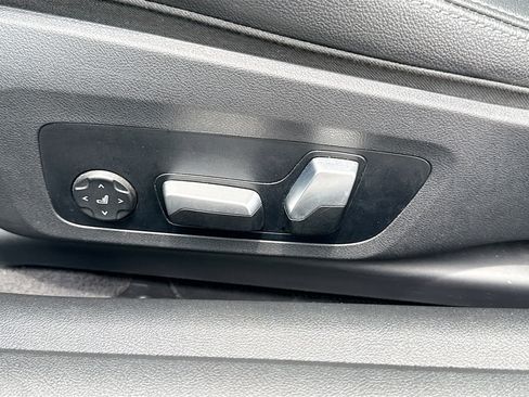 Used 2022 BMW 430i Coupe w/ Convenience Package RWD image 19