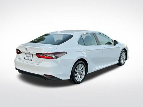 Used 2024 Toyota Camry LE image 7