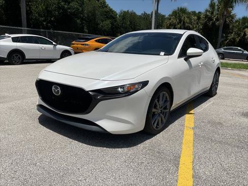 Used 2021 MAZDA MAZDA3 s FWD image 2