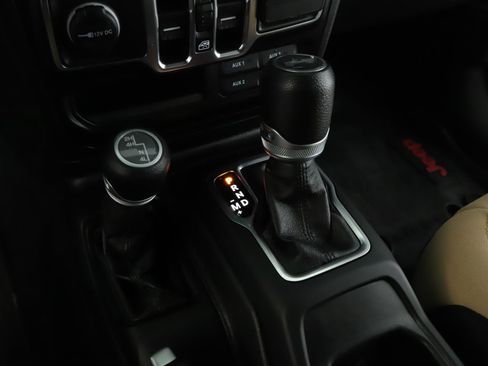 Used 2021 Jeep Wrangler Unlimited Sport image 16