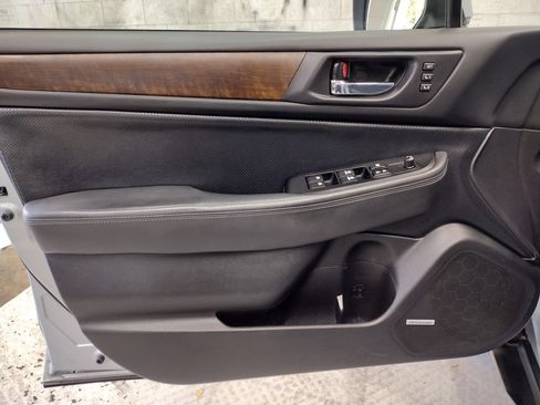 Used 2015 Subaru Outback 2.5i Limited AWD/4WD image 19