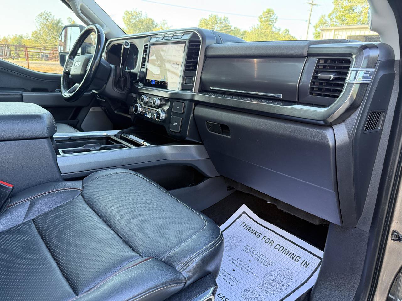 Used 2023 Ford F350 Lariat w/ Lariat Ultimate Package AWD/4WD image 22