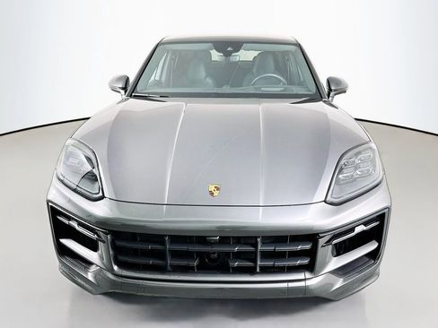 New 2025 Porsche Cayenne E-Hybrid Coupe image 6