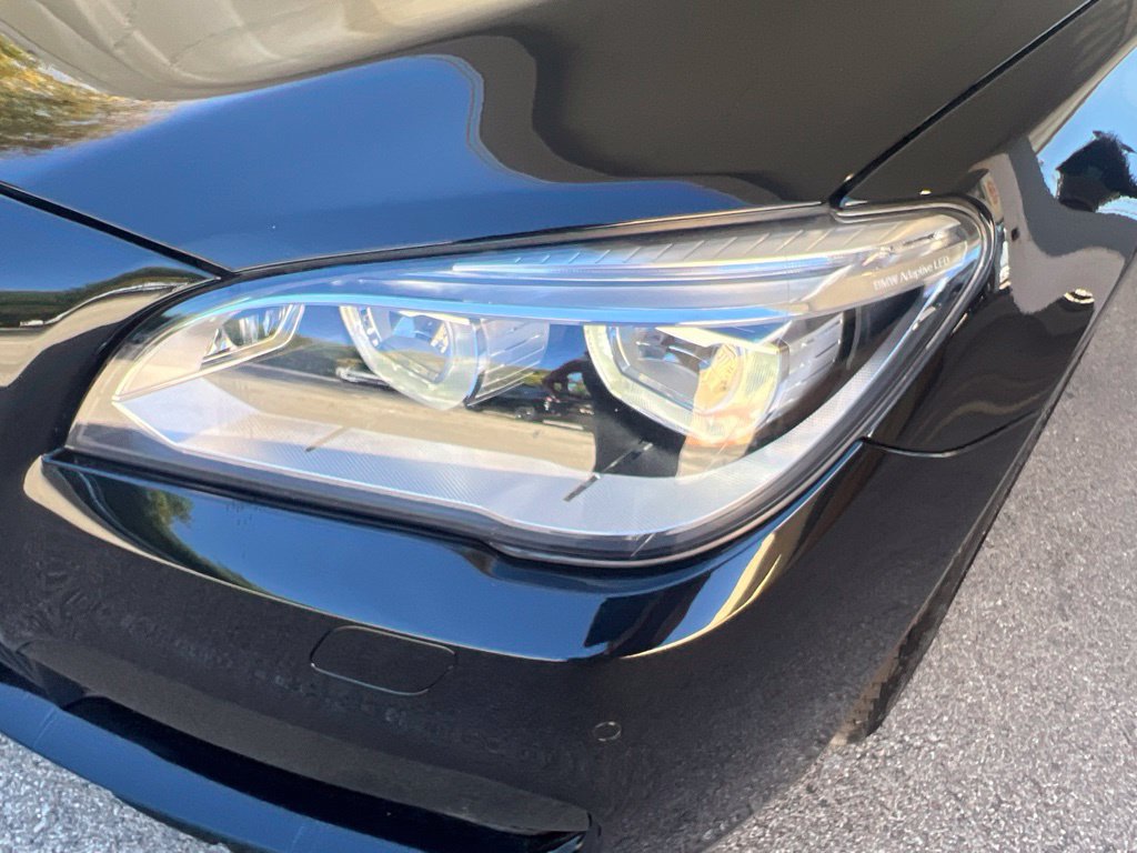 Used 2015 BMW 750Li xDrive AWD/4WD image 30