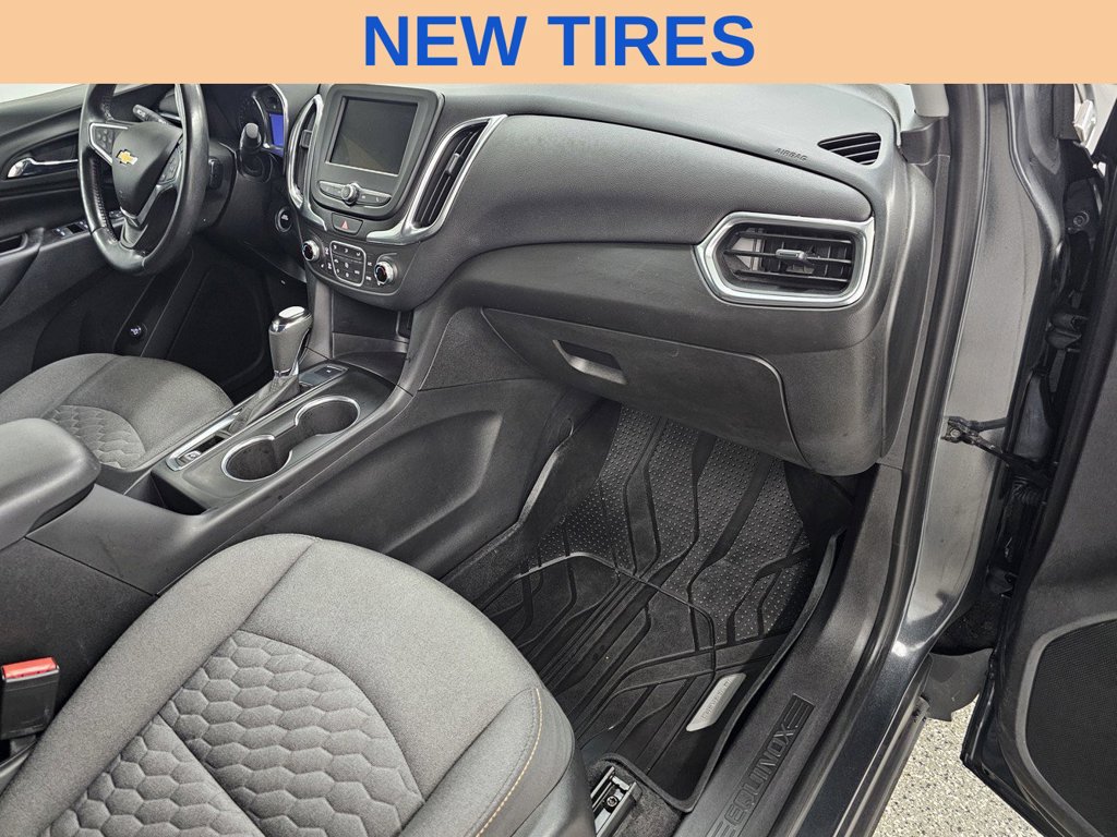 Used 2020 Chevrolet Equinox LT AWD/4WD image 12