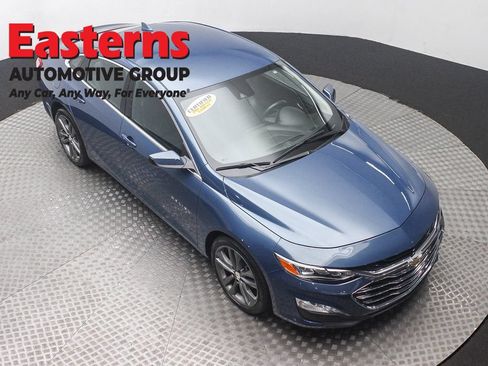Used 2024 Chevrolet Malibu LT FWD image 3
