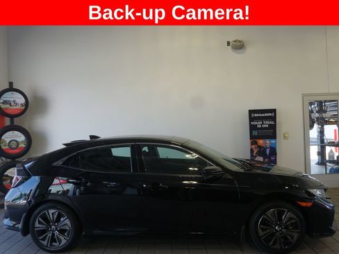 Used 2018 Honda Civic EX image 2