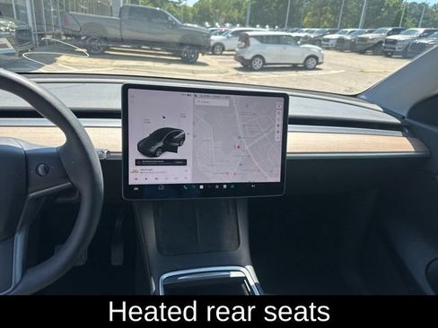 Used 2021 Tesla Model Y Long Range AWD/4WD image 22