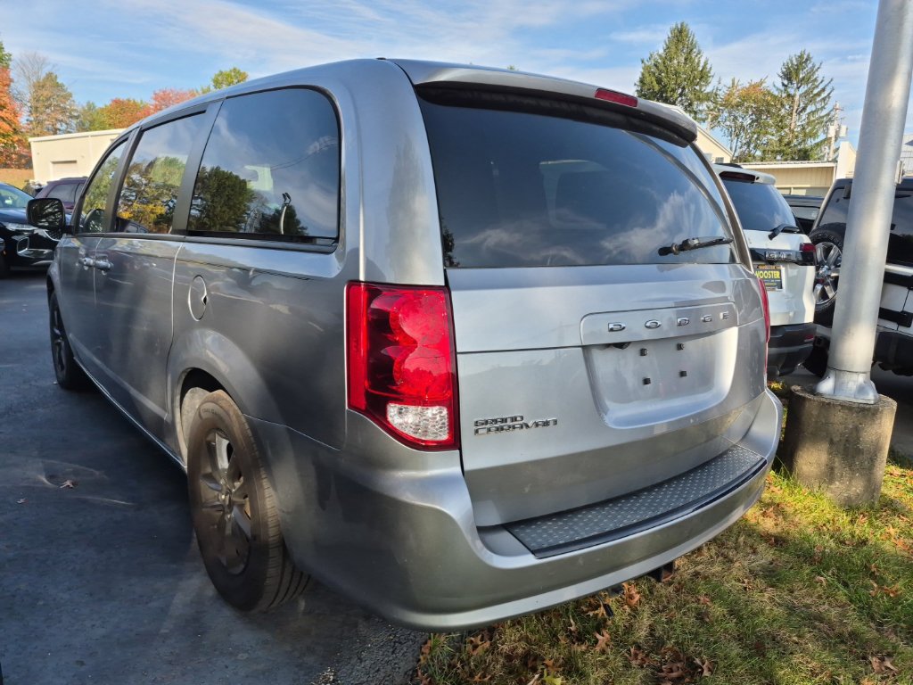 Used 2020 Dodge Grand Caravan SXT w/ Driver Convenience Group FWD image 3