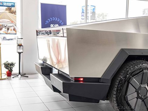 Used 2024 Tesla Cybertruck Cyberbeast AWD/4WD image 14