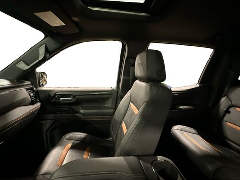 Used 2022 GMC Sierra 1500 AT4 image 43