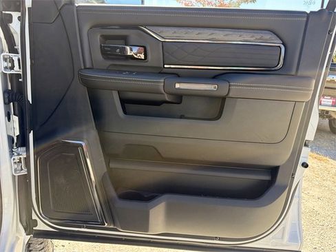 New 2026 RAM 2500 Limited image 13