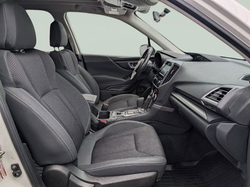 Used 2019 Subaru Forester Premium image 22