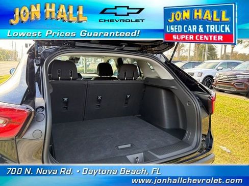 Used 2025 Chevrolet Trax LS w/ Driver Confidence Package image 8