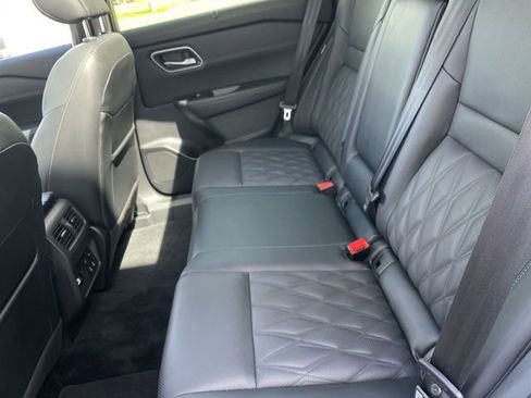 Used 2026 Nissan Rogue Platinum w/ Platinum Premium Package AWD/4WD image 23