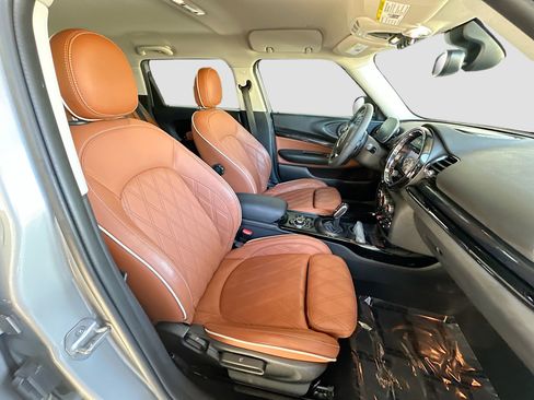 Certified 2023 MINI Cooper Clubman S w/ Signature Upholstery Package image 28