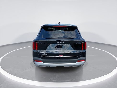New 2026 Kia Sorento LX image 7