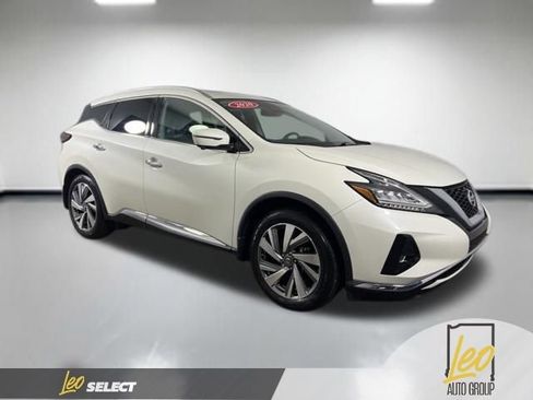 Used 2020 Nissan Murano SL w/ Moonroof Package image 9