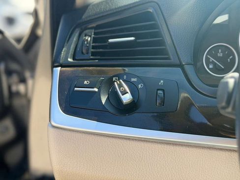 Used 2011 BMW 528i Sedan RWD image 17