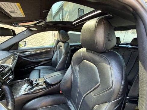 Used 2018 BMW 530i w/ Premium Package RWD image 20