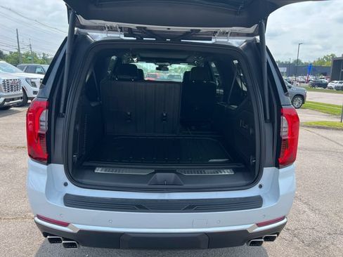 New 2026 GMC Yukon XL Denali w/ Sun & Power Step Package AWD/4WD image 13