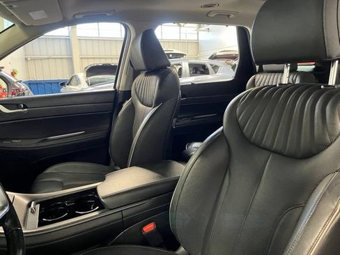 Used 2024 Hyundai Palisade Limited FWD image 24