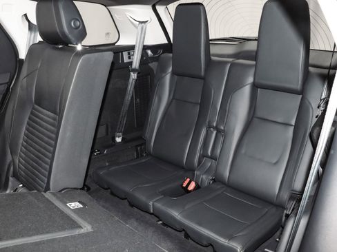 Used 2022 Land Rover Discovery Sport SE image 24