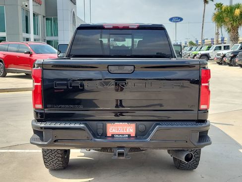 Used 2025 Chevrolet Silverado 2500 LT w/ Trail Boss Package AWD/4WD image 13