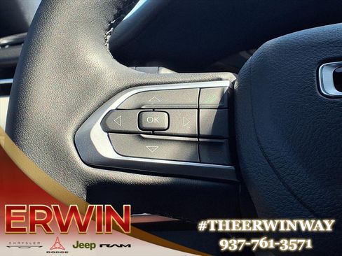 Certified 2024 Jeep Compass Limited image 25