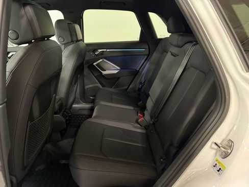 Used 2023 Audi Q3 2.0T Premium Plus w/ Premium Plus Package image 17