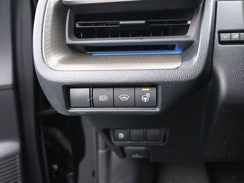 Certified 2024 Toyota Prius XLE image 24