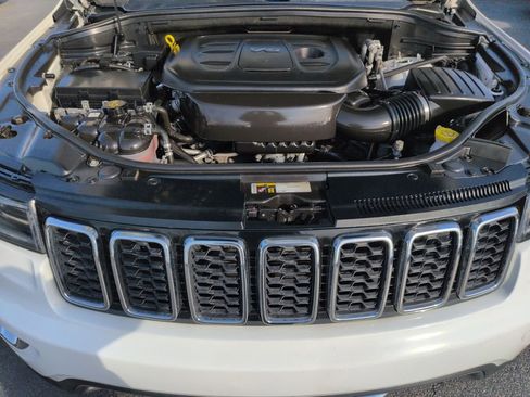 Used 2019 Jeep Grand Cherokee Limited w/ Luxury Group II image 22